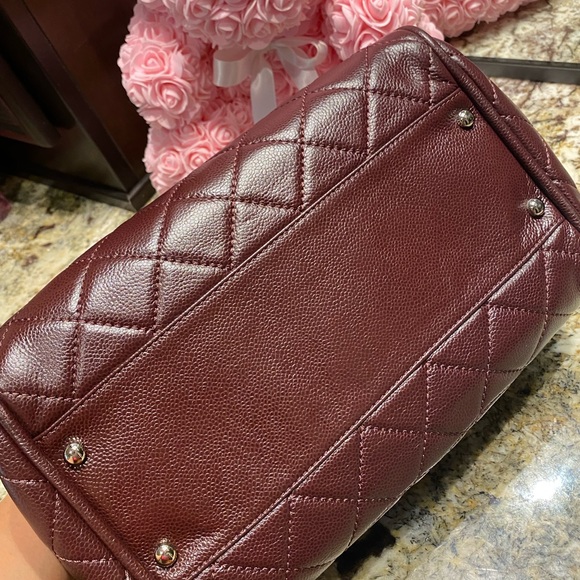 Vintage Chanel bowler bag EUC like new - Picture 5 of 11